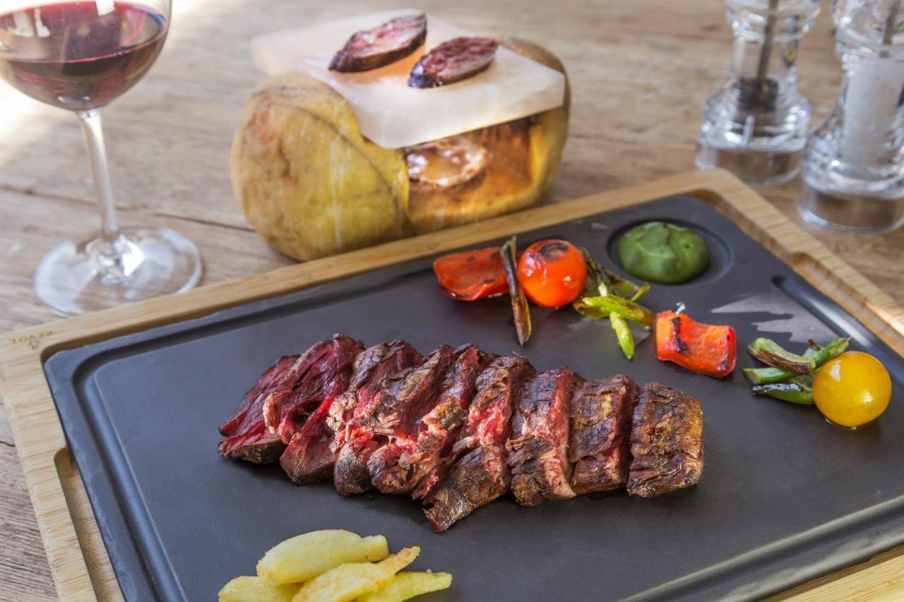 Catalonia Royal Ses Estaques-Adults Only Hotel Santa Eularia des Riu Ngoại thất bức ảnh