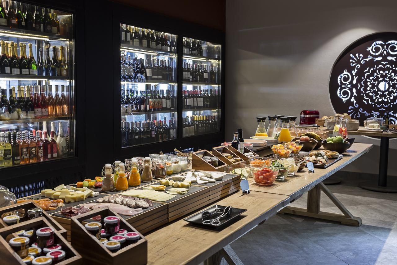Catalonia Royal Ses Estaques-Adults Only Hotel Santa Eularia des Riu Ngoại thất bức ảnh